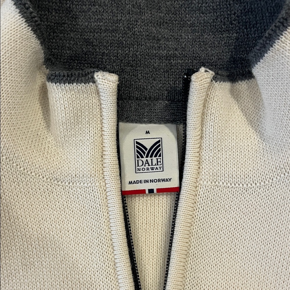 Dale of Norway Women’s Moritz Swwater Black, Cream and Orange Medium Like New! - Picture 3 of 11